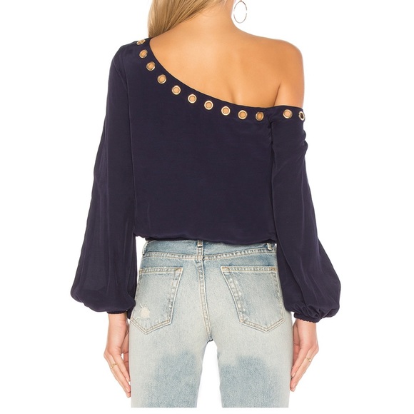 Alyssa Navy top size small. - Picture 4 of 4